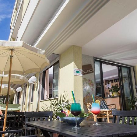 Hotel Franca Μπελάρια-Ιτζέα Μαρίνα Εξωτερικό φωτογραφία