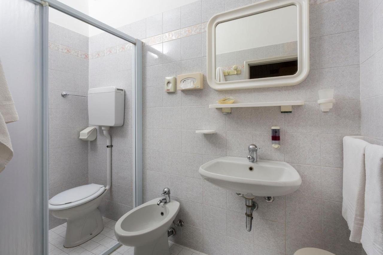 Hotel Franca Μπελάρια-Ιτζέα Μαρίνα Εξωτερικό φωτογραφία