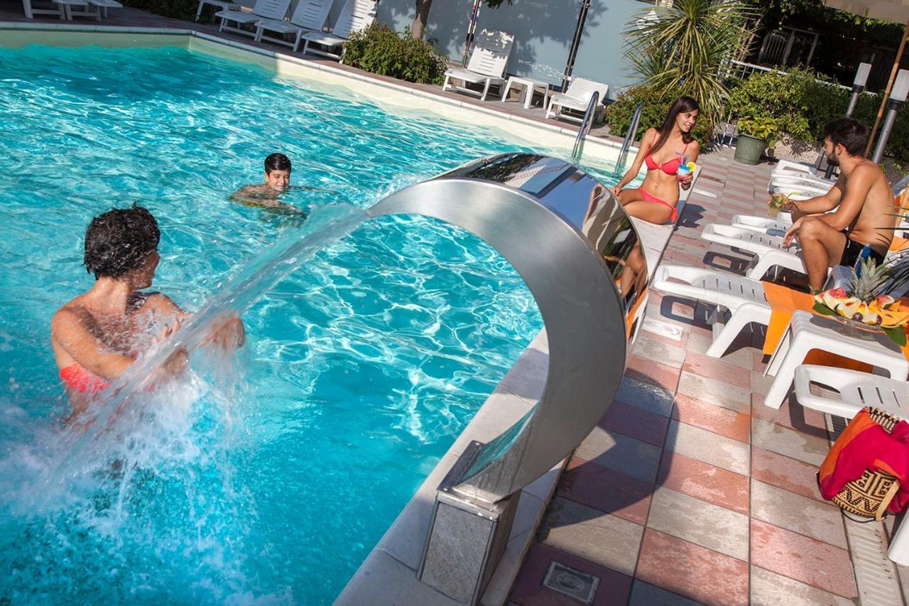 Hotel Franca Μπελάρια-Ιτζέα Μαρίνα Εξωτερικό φωτογραφία